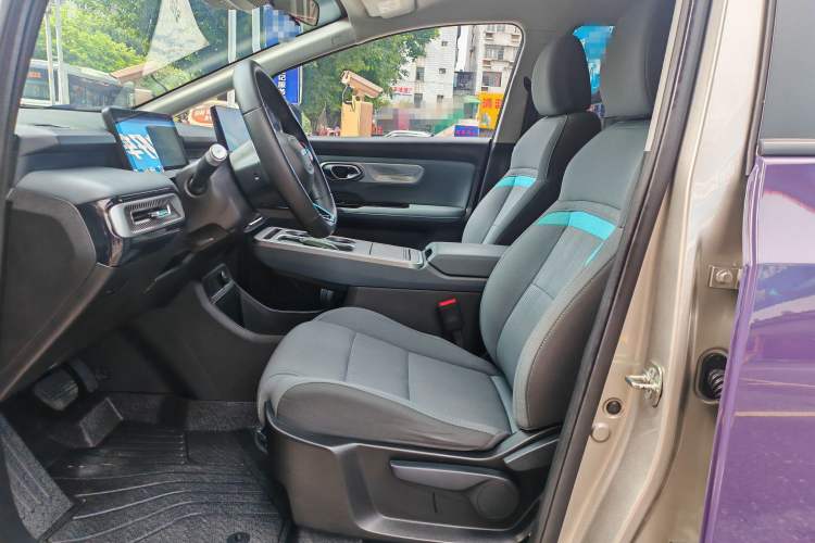 Used AION Y 2022 Plus 80 Enjoy Edition Interior 2