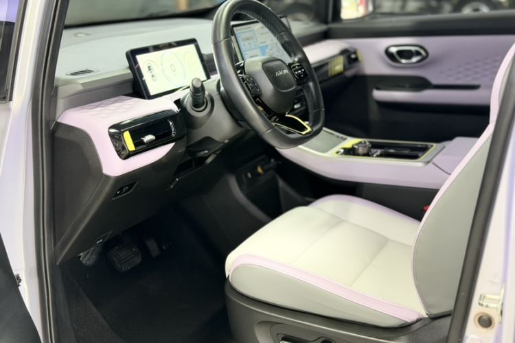 Used AION Y 2022 70 Intelligent Edition Lithium Iron Phosphate Interior 3