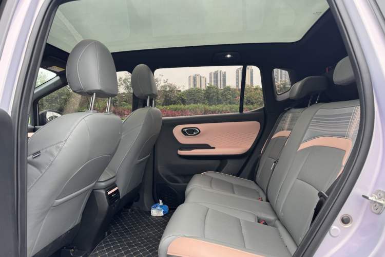 Used AION Y 2022 70 Intelligent Edition Lithium Iron Phosphate Interior 3