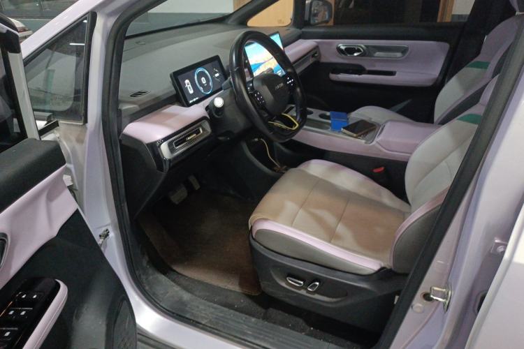 Used AION Y 2022 Plus 70 Tech Edition Interior 3