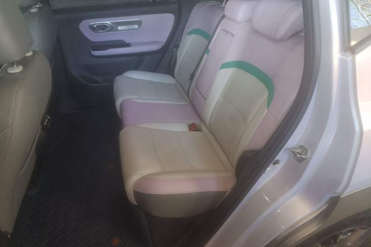 Used AION Y 2022 Plus 70 Smart Edition Interior 4