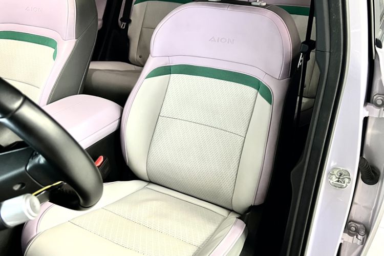 Used AION Y 2022 Plus 70 Tech Edition Interior 8