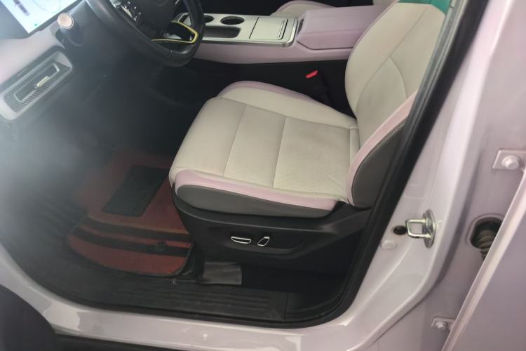 Used AION Y 2022 Plus 70 Smart Edition Left Front Seat