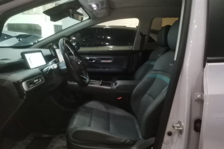Used AION Y 2022 Plus 70 Tech Edition Left Front Seat