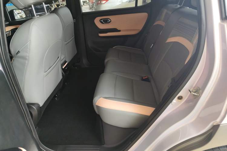 Used AION Y 2022 70 Intelligent Edition Lithium Iron Phosphate Left Rear Seat