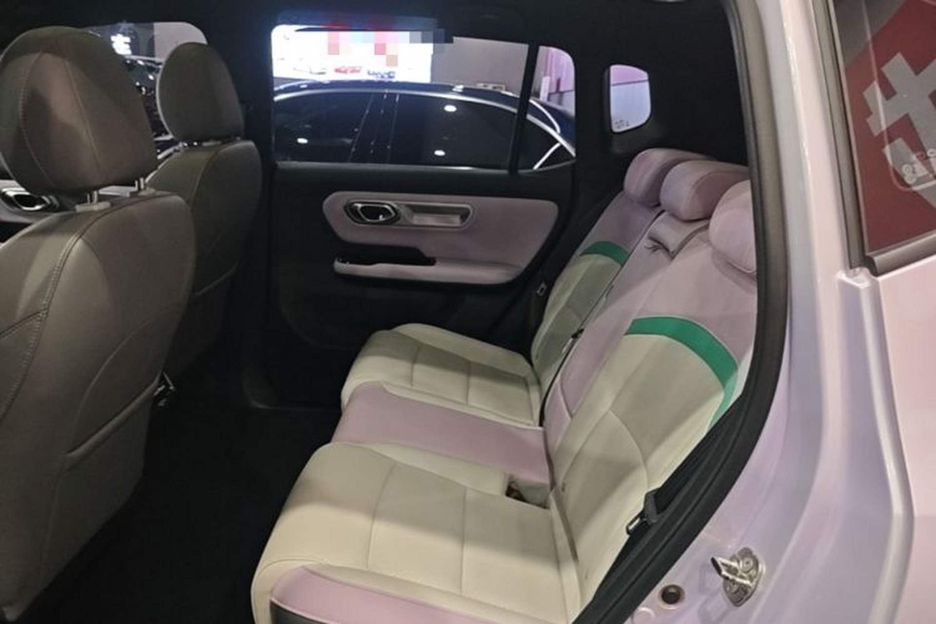 Used AION Y 2022 Plus 70 Tech Edition Left Rear Seat