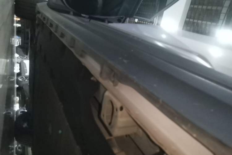 Used AION Y 2022 Plus 70 Tech Edition Left Side Sill