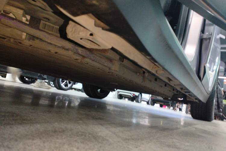 Used AION Y 2022 70 Intelligent Edition Lithium Iron Phosphate Left Side Sill