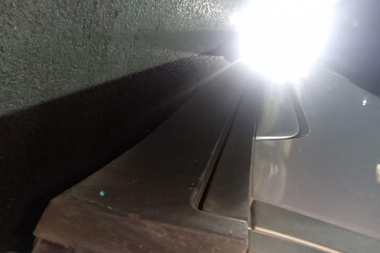 Used AION Y 2022 Plus 70 Tech Edition Left Side Sill
