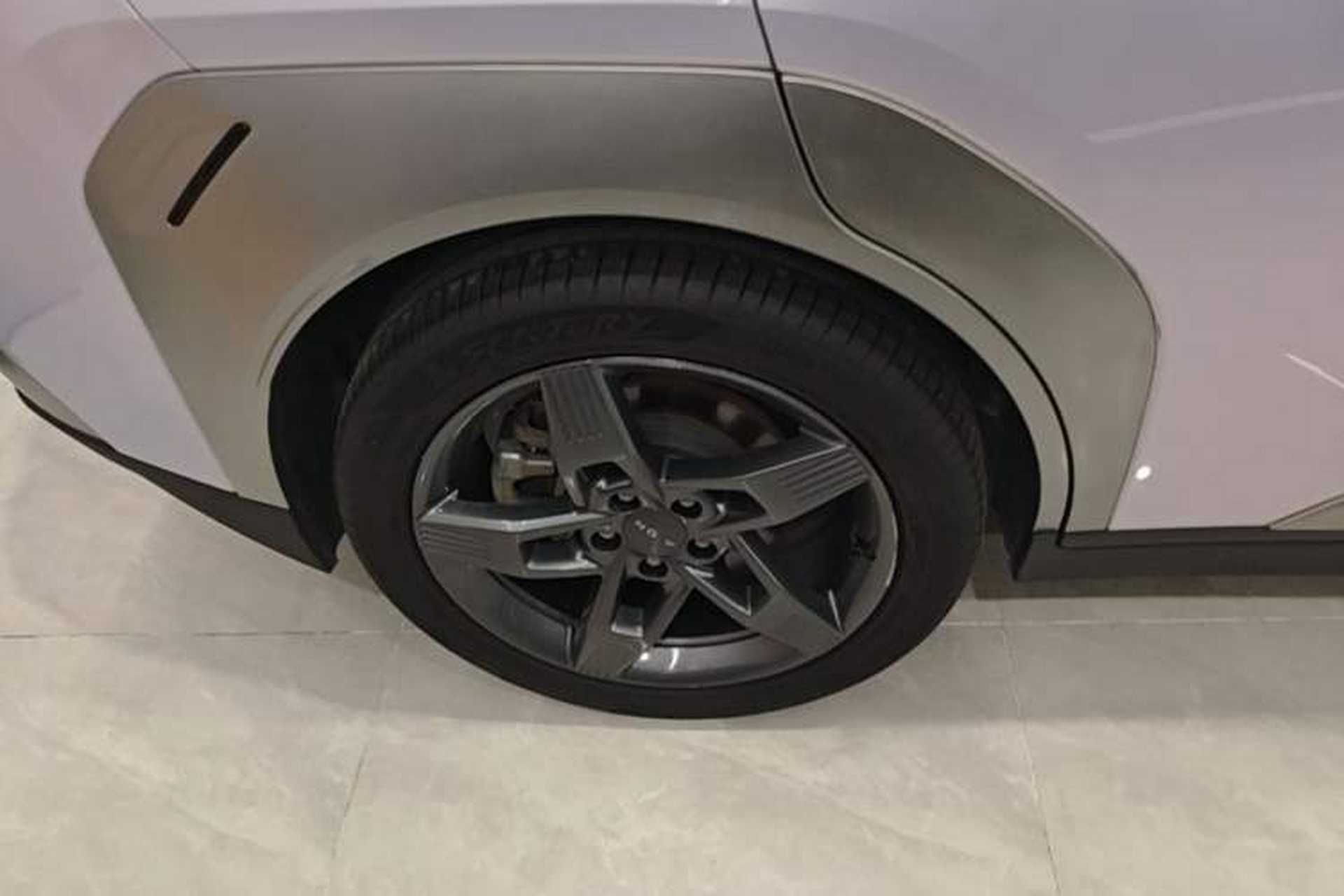 Used AION Y 2022 Plus 70 Tech Edition Right Rear Wheel Hub