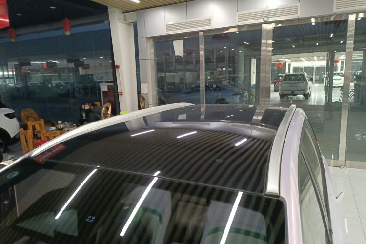 Used AION Y 2022 Plus 70 Tech Edition Roof