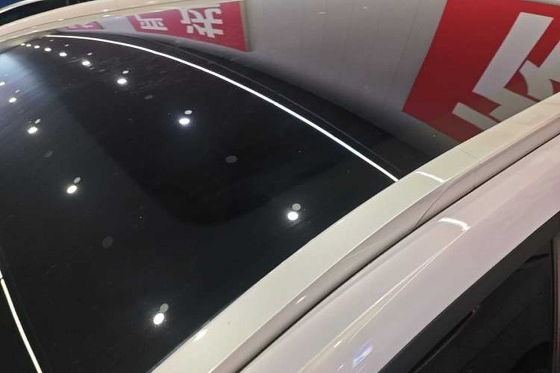 Used AION Y 2022 Plus 70 Tech Edition Roof