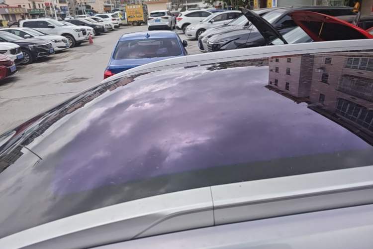 Used AION Y 2022 70 Intelligent Edition Lithium Iron Phosphate Roof