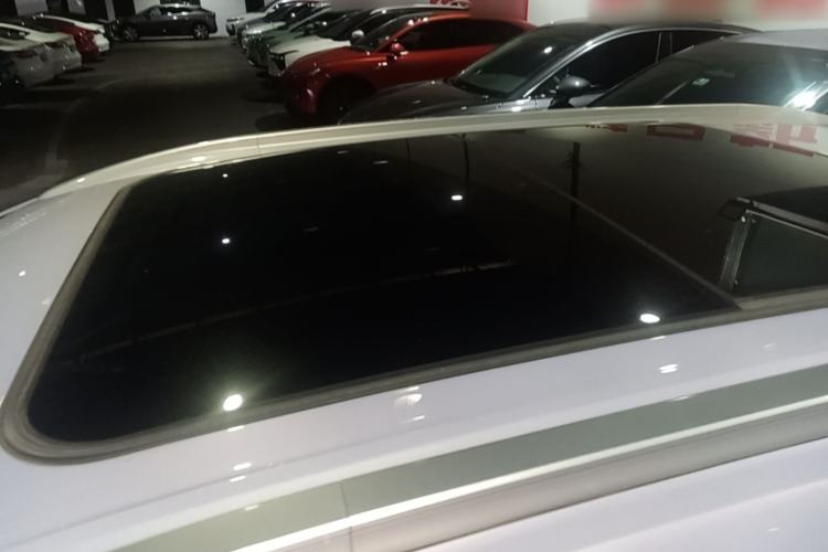 Used AION Y 2022 Plus 70 Tech Edition Roof