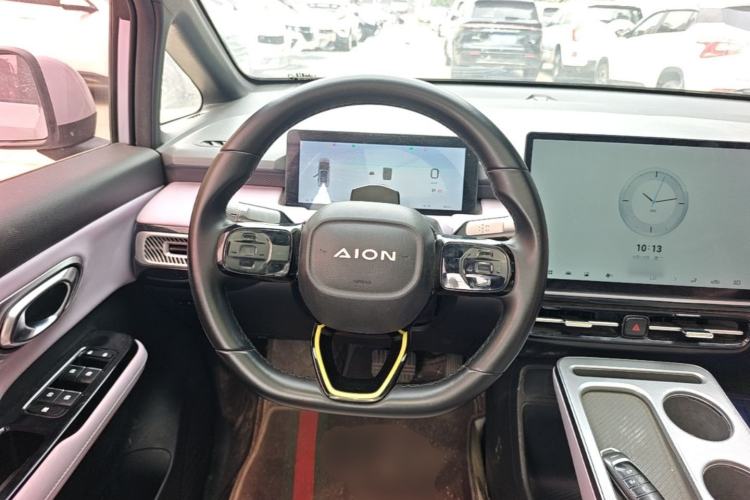 Used AION Y 2022 Plus 70 Tech Edition Steering Wheel