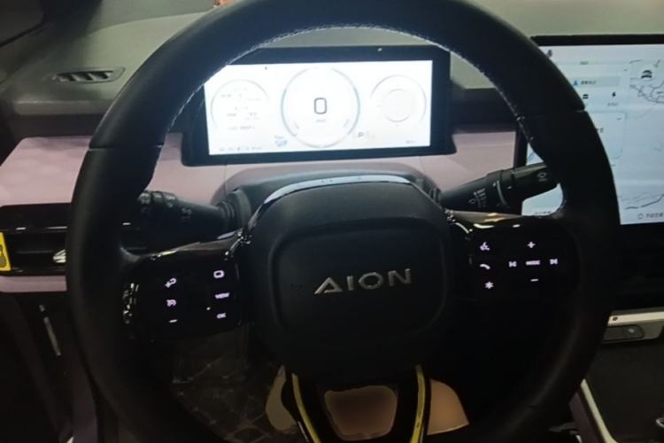 Used AION Y 2022 70 Intelligent Edition Lithium Iron Phosphate Steering Wheel