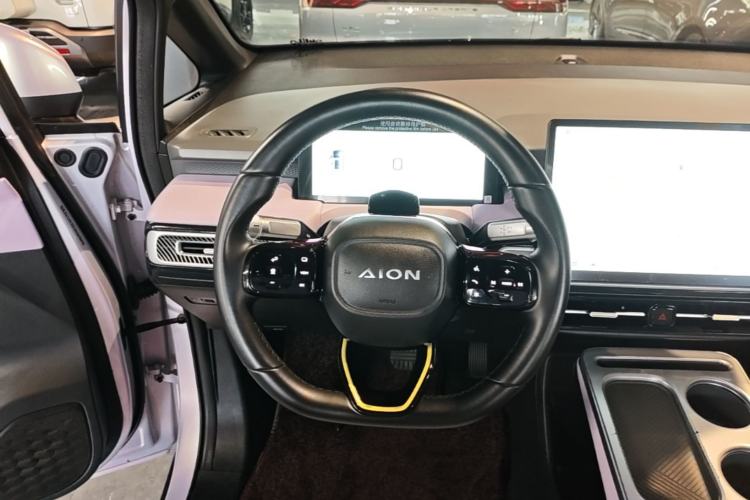 Used AION Y 2022 Plus 70 Tech Edition Steering Wheel