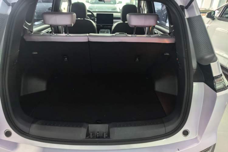 Used AION Y 2022 Plus 70 Smart Edition Trunk