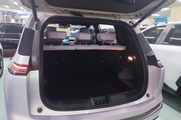 Used AION Y 2022 Plus 70 Tech Edition Trunk
