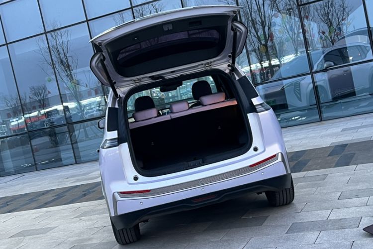 Used AION Y 2022 Plus 70 Tech Edition Trunk