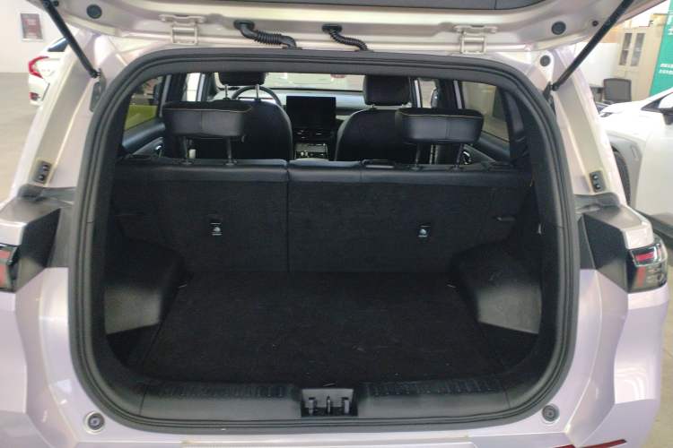 Used AION Y 2022 70 Intelligent Edition Lithium Iron Phosphate Trunk