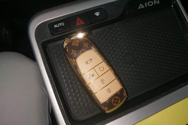 Used AION Y 2022 70 Intelligent Edition Lithium Iron Phosphate Vehicle Key
