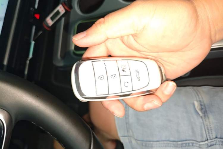 Used AION Y 2022 Plus 70 Smart Edition Vehicle Key