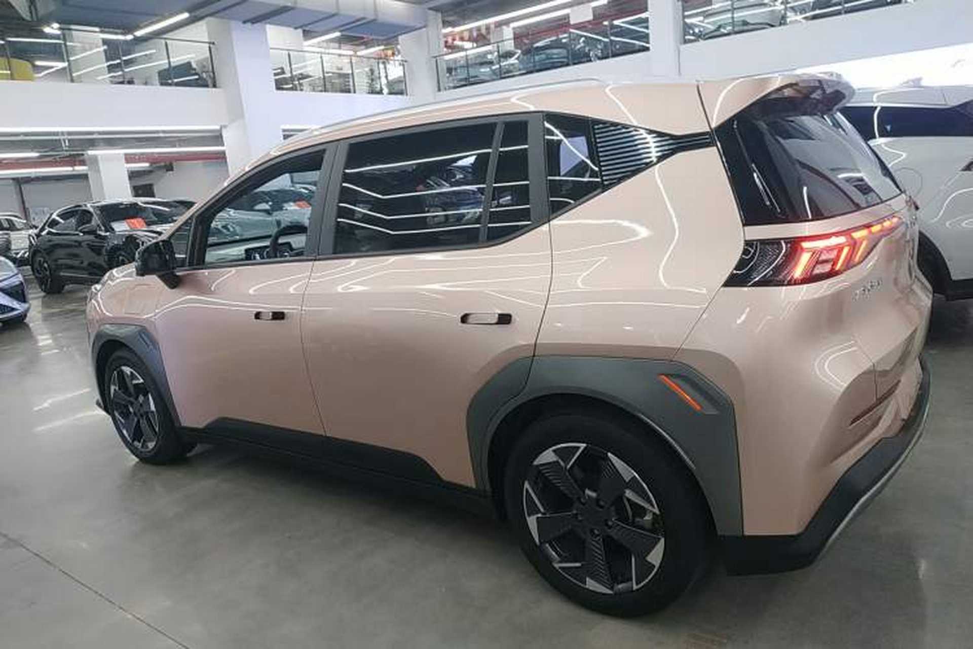 Used AION Y 2022 70 Intelligent Edition Lithium Iron Phosphate Exterior 3