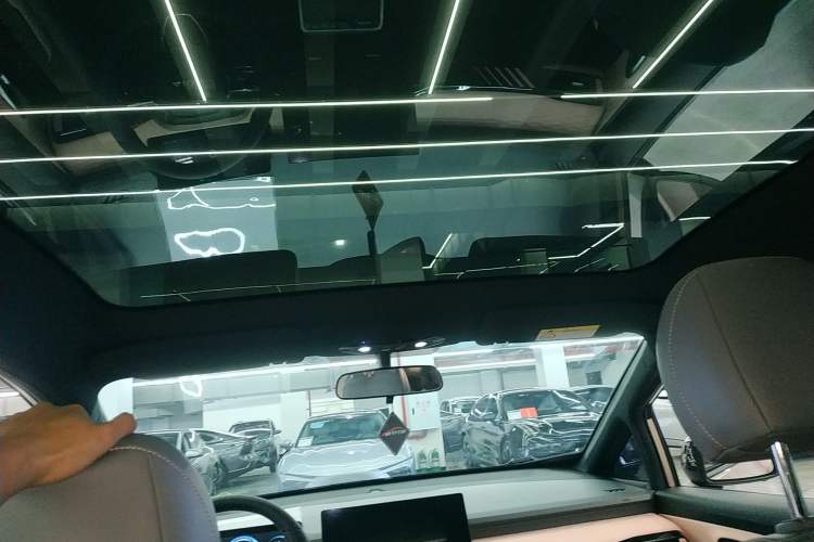 Used AION Y 2022 70 Intelligent Edition Lithium Iron Phosphate Headliner