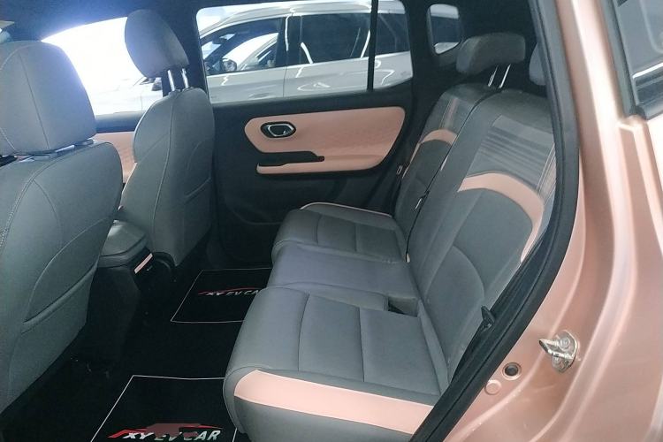 Used AION Y 2022 70 Intelligent Edition Lithium Iron Phosphate Interior 4