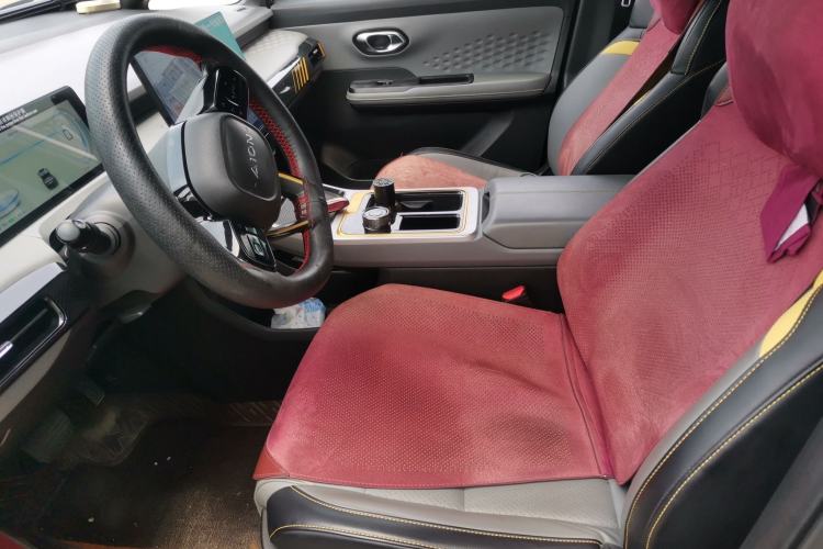 Used AION Y 2022 80 Ultra-Long Range Edition Left Front Seat