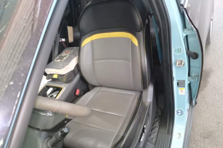 Used AION Y 2022 70 Intelligent Edition Lithium Iron Phosphate Left Front Seat