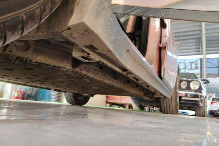 Used AION Y 2022 Plus 70 Smart Edition Left Side Sill