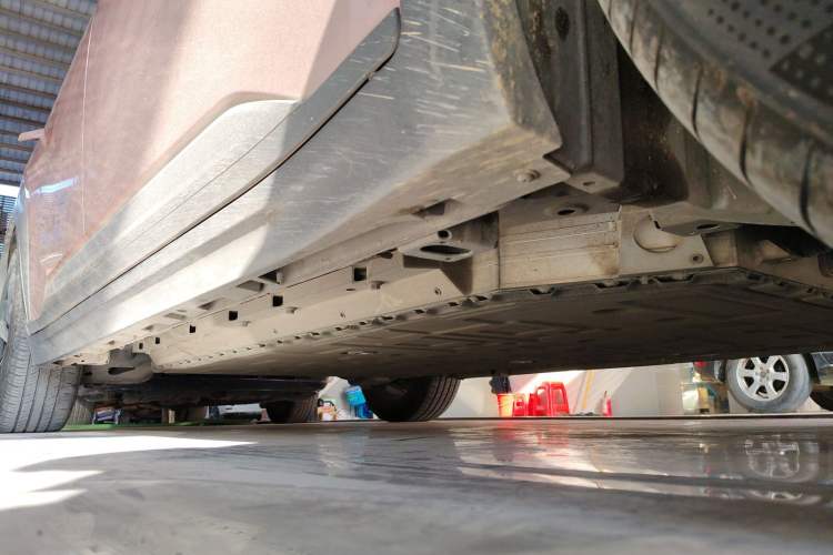 Used AION Y 2022 Plus 70 Smart Edition Right Side Sill