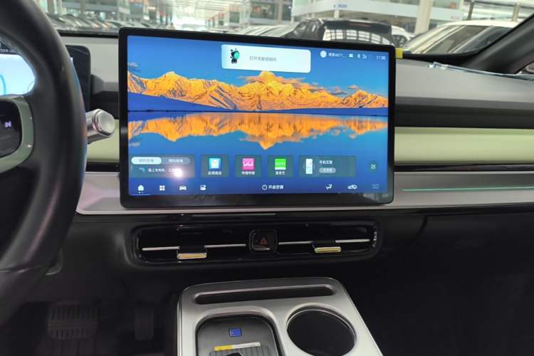 Used AION Y 2022 Plus 80 Smart Edition Audio And AC Panel