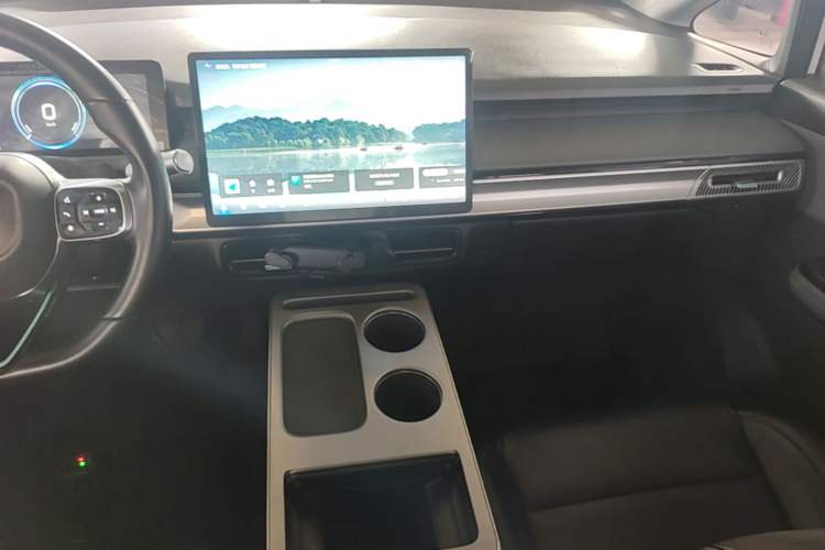 Used AION Y 2022 Plus 70 Enjoy Edition Audio And AC Panel