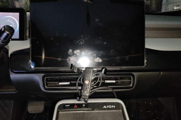 Used AION Y 2022 70 Intelligent Edition Lithium Iron Phosphate Audio And AC Panel