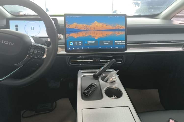 Used AION Y 2022 Plus 70 Smart Edition Audio And AC Panel