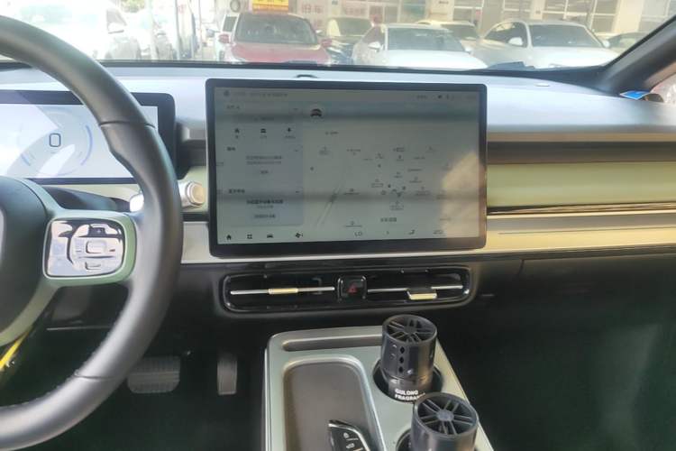 Used AION Y 2022 Plus 70 Smart Edition Audio And AC Panel
