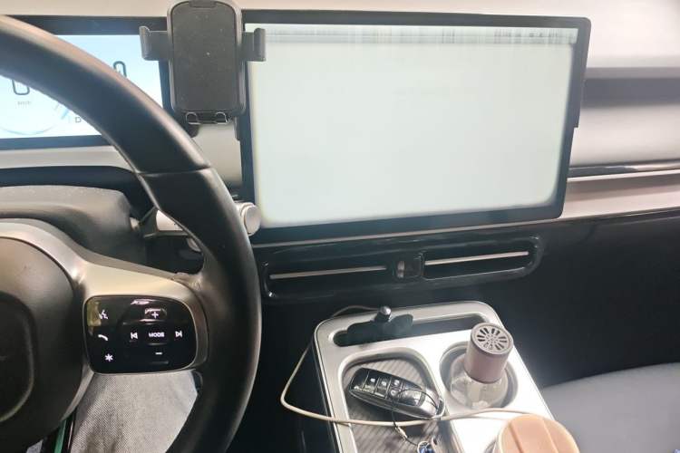Used AION Y 2022 Plus 70 Enjoy Edition Audio And AC Panel