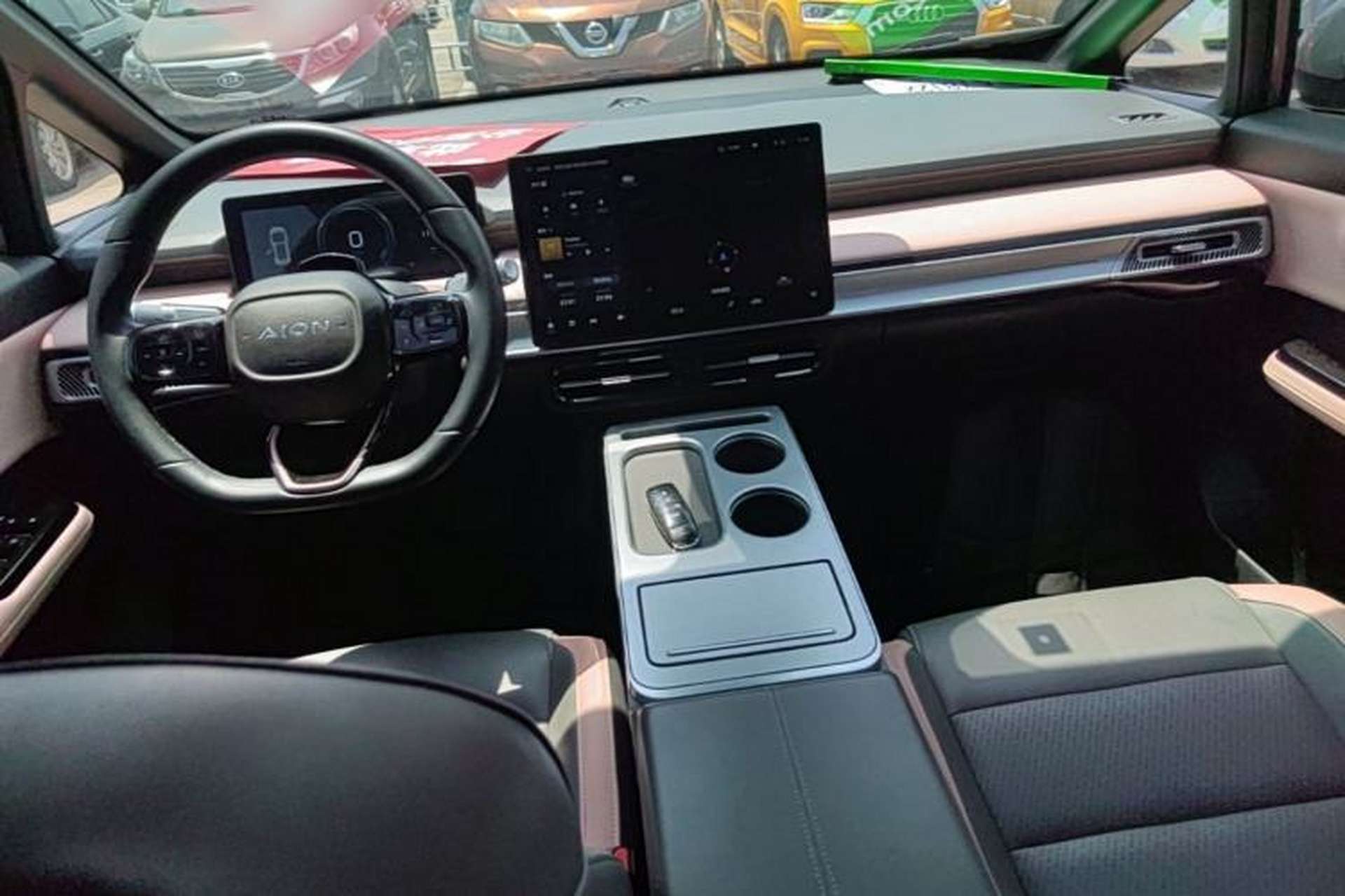 Used AION Y 2022 Plus 70 Tech Edition Center Console