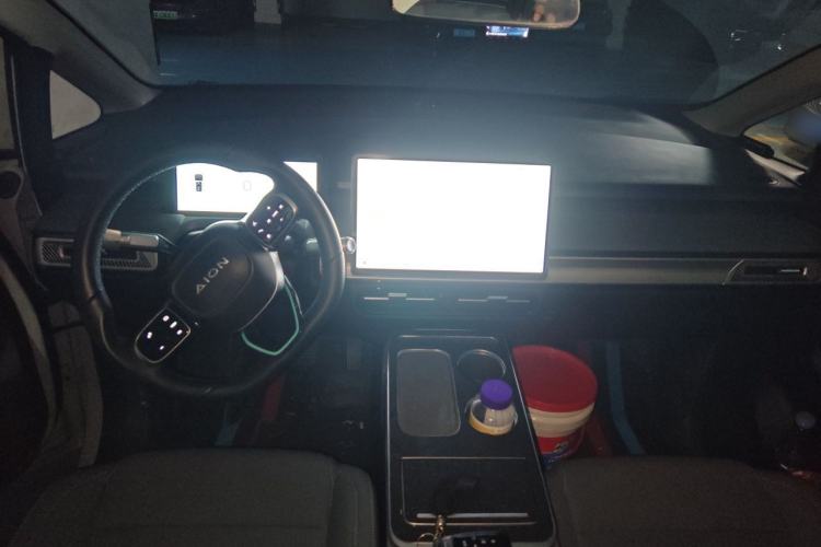Used AION Y 2022 Plus 80 Enjoy Edition Center Console
