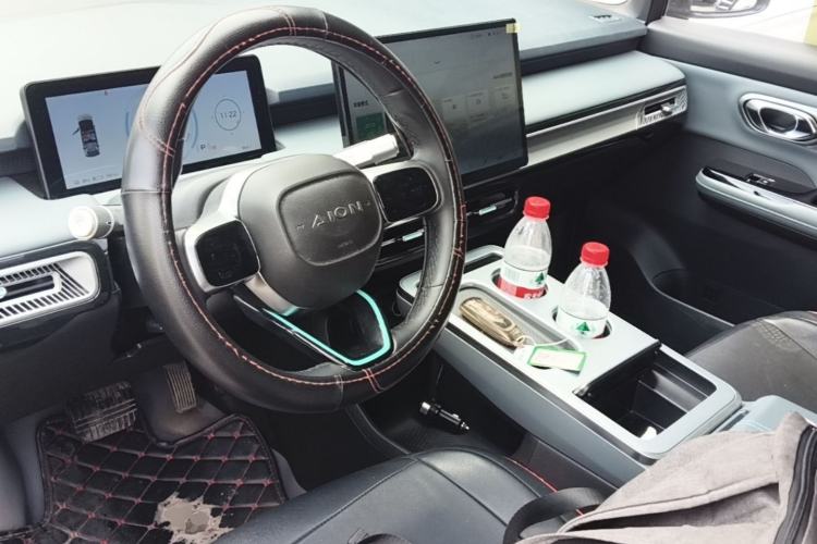Used AION Y 2022 Plus 70 Enjoy Edition Center Console