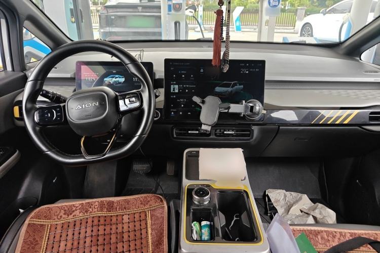 Used AION Y 2022 70 Enjoyment Edition Lithium Iron Phosphate Center Console