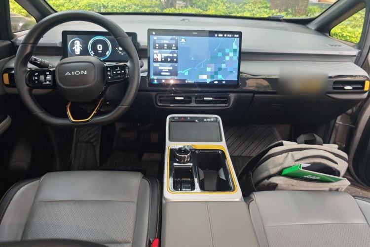 Used AION Y 2022 70 Intelligent Edition Lithium Iron Phosphate Center Console