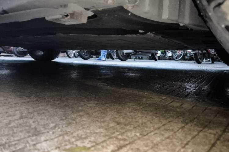 Used AION Y 2022 70 Tech Edition Lithium Iron Phosphate Chassis Front Right