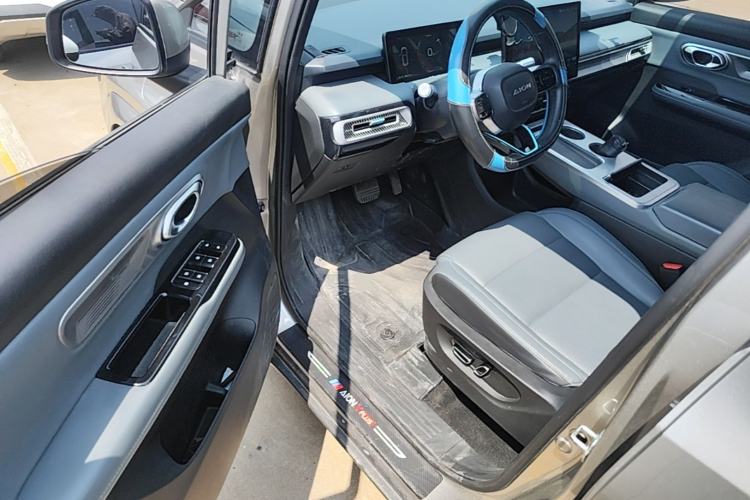 Used AION Y 2022 Plus 70 Smart Edition Driver Seat