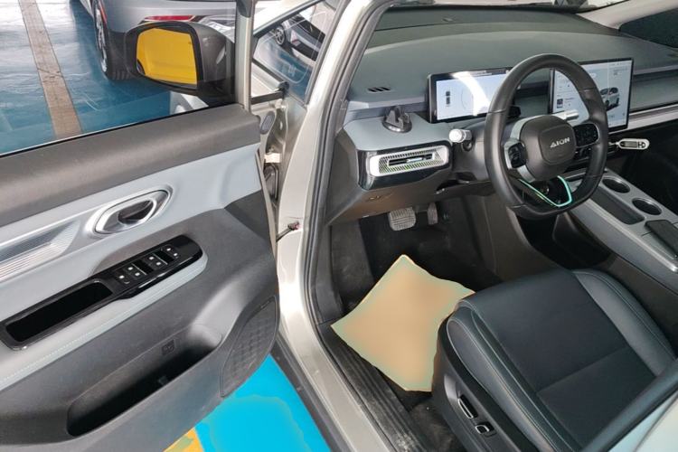 Used AION Y 2022 Plus 70 Tech Edition Driver Seat