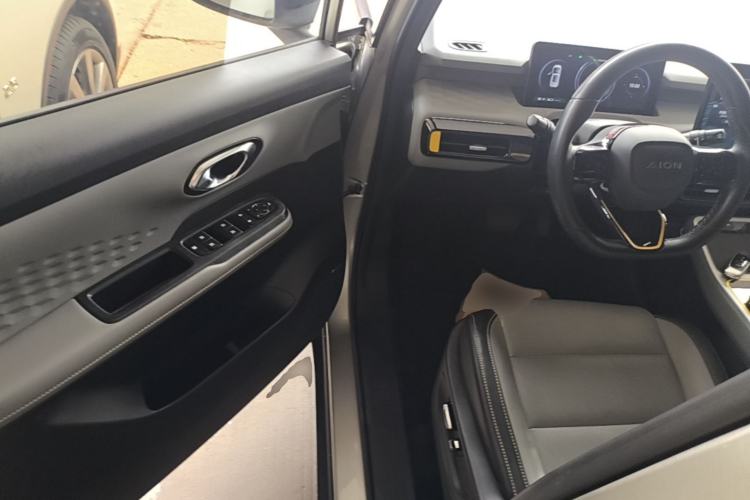 Used AION Y 2022 Plus 70 Tech Edition Driver Seat