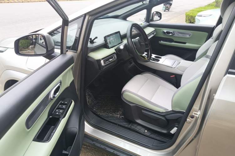 Used AION Y 2022 Plus 70 Enjoy Edition Driver Seat
